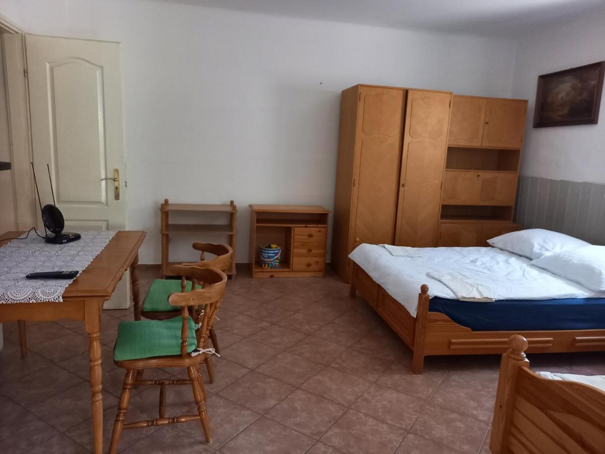Flamingo Apartman ショプロン エクステリア 写真